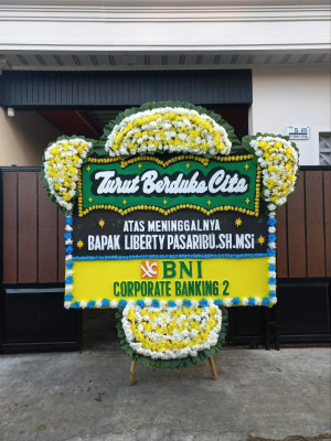 Papan Bunga Duka di Kadugenep