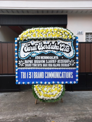 Papan Bunga Duka di Kadugenep